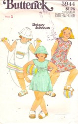 5944 BUTTERICK  BETSEY JOHNSON REVERSIBLE A-DRESS, BELT, REVERSE HAT PATTERN 6 UNCUT